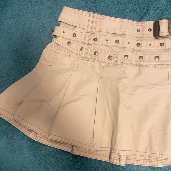 SOLD - Picture 2 of 8